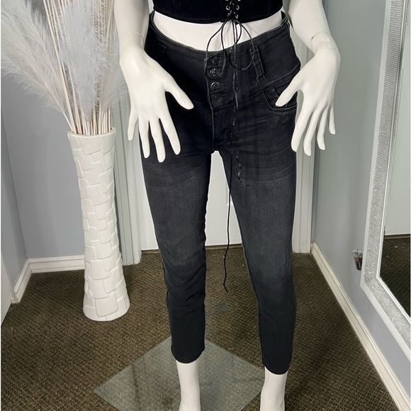 Push Up Skinny Jeans - Picture 2 of 9